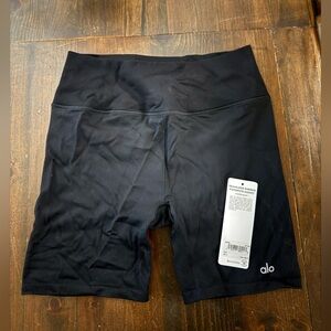 ALO Yoga Women's Black Bike Shorts